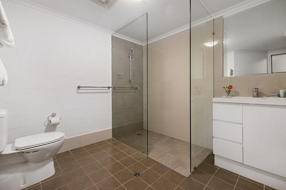 Oxley Court Serviced Apartments Canberra Eksteriør billede