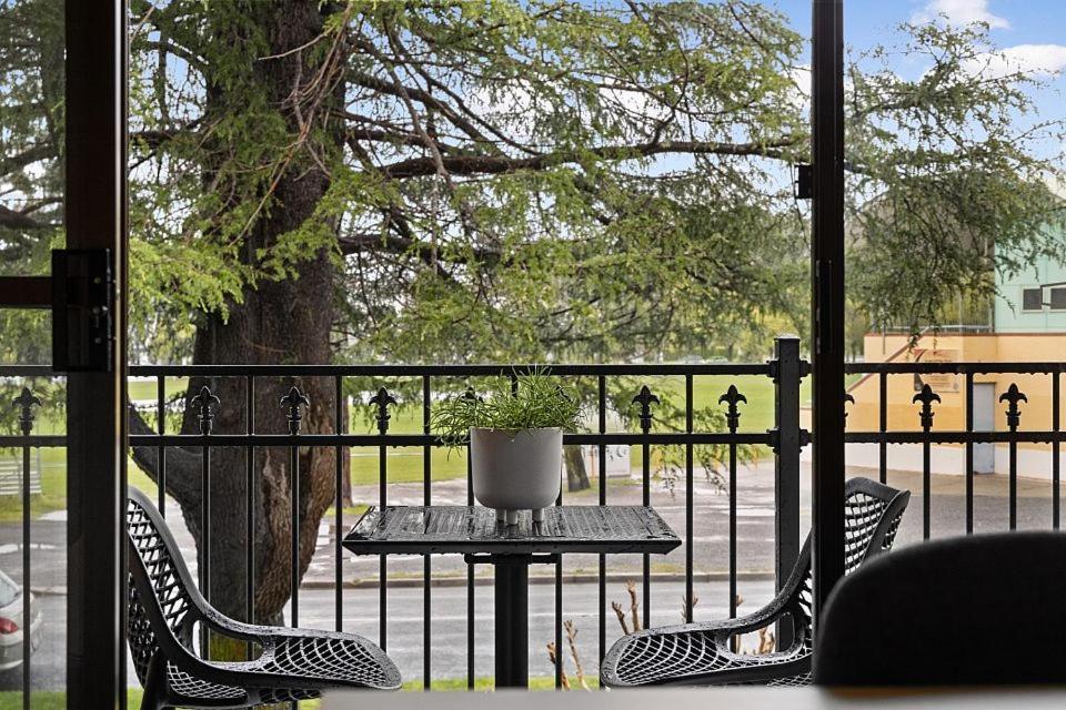 Oxley Court Serviced Apartments Canberra Eksteriør billede