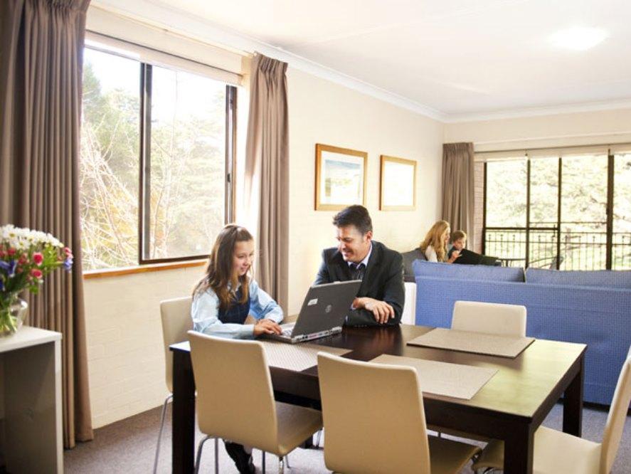 Oxley Court Serviced Apartments Canberra Eksteriør billede