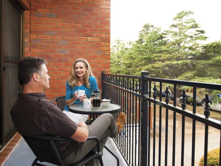 Oxley Court Serviced Apartments Canberra Eksteriør billede